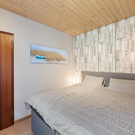 Forest Bungalow, Cleaning Included Feusdorf
