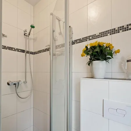 Forest Bungalow, Cleaning Included * Feusdorf