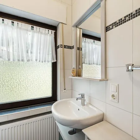 Forest Bungalow, Cleaning Included Feusdorf